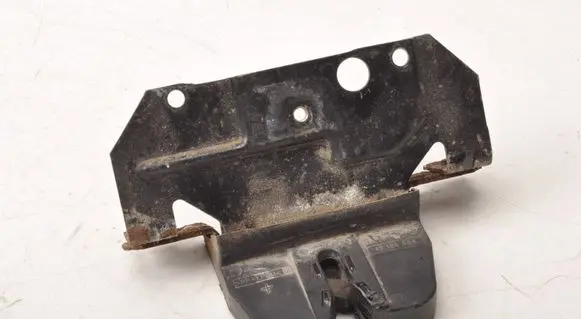 Opel Vectra C Tailgate lock latch 13185566