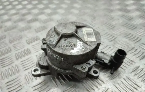 Renault Scenic II - Grand scenic II Vacuum pump 8200796080