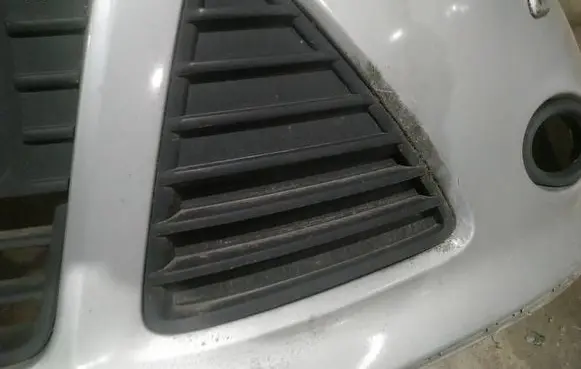 Ford Focus Front bumper lower grill