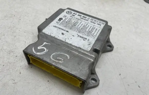 Volkswagen Golf VI Airbag control unit/module 1K0909605C