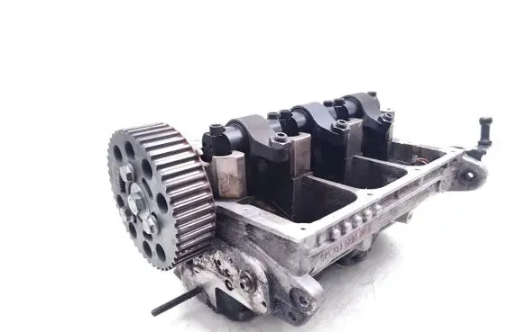 Volkswagen Lupo Engine head 045103373C
