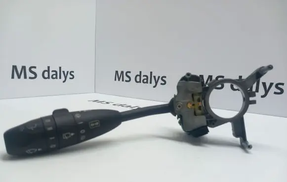 Mercedes-Benz C W203 Indicator stalk A2035450410 2035450410