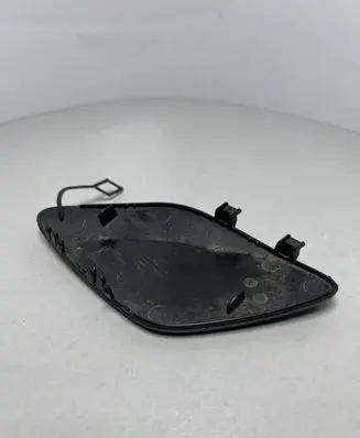Mercedes-Benz A W176 Front tow hook cap/cover A1768850122