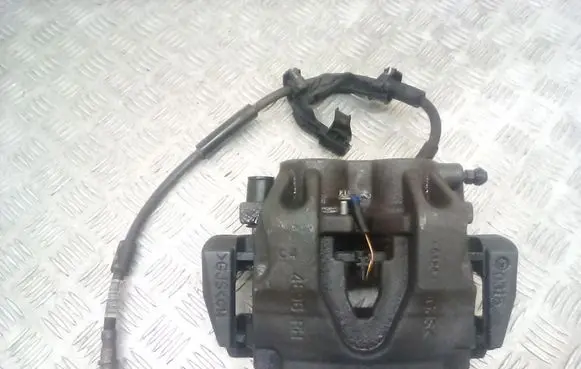 Mercedes-Benz GLE (W166 - C292) Front brake caliper A1664210181