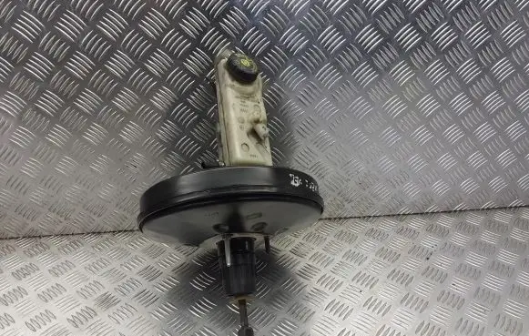 Renault Megane II Brake booster 8200157453