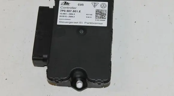 Volkswagen Touareg II Hand brake control module 7P0907801E