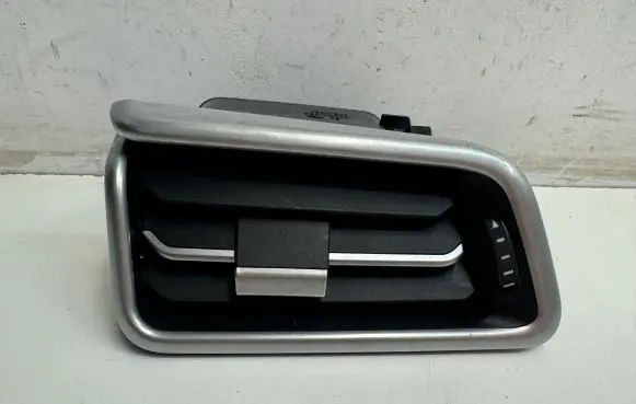 Maserati Ghibli Dashboard side air vent grill/cover trim 6700190620