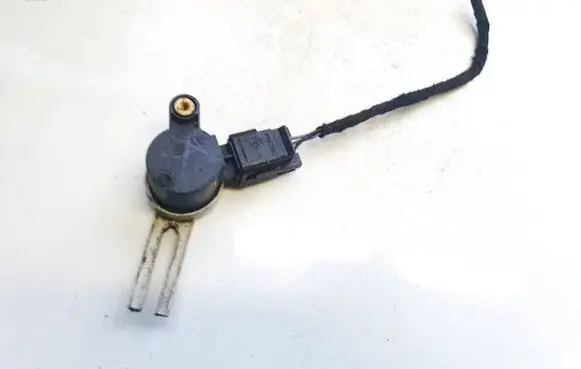 Opel Insignia A Clutch pedal sensor 10366474