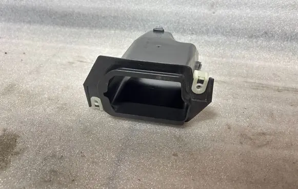 BMW 7 G70 Cabin air duct channel 9464035 11252014