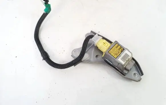 Toyota Avensis Verso Airbag deployment crash/impact sensor 8983044010