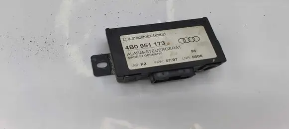Audi A6 S6 C5 4B Alarm control unit/module 4B0951173