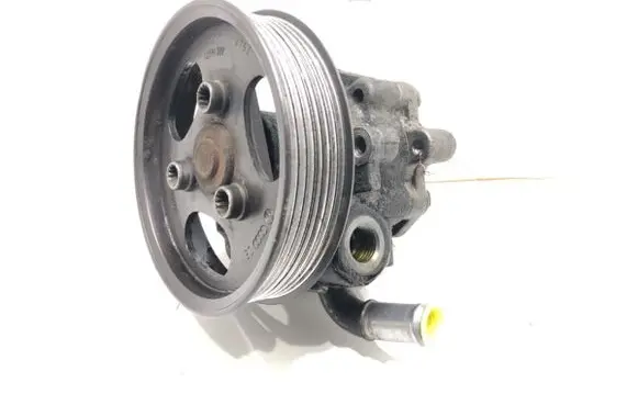 Volkswagen Touareg I Power steering pump 7L6422154B