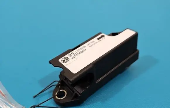 Volkswagen PASSAT B5.5 Fuel cut-off switch 5WK41910 IMPRK1534901
