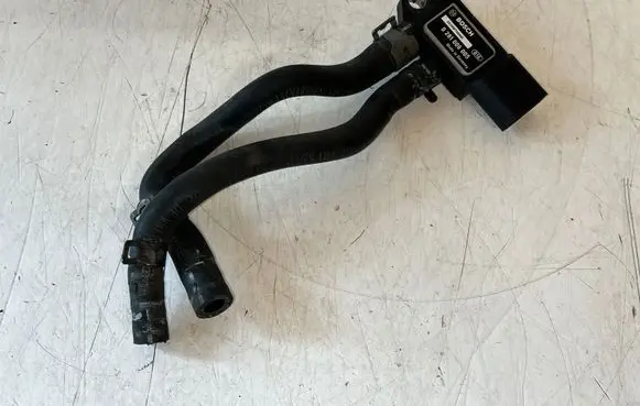 Audi A6 S6 C6 4F Exhaust gas pressure sensor 0281006005