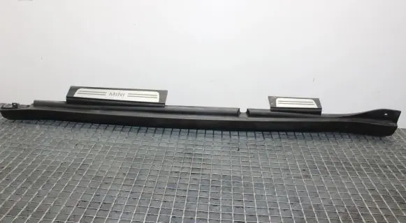 Mini Cooper Countryman R60 Sill 9801887
