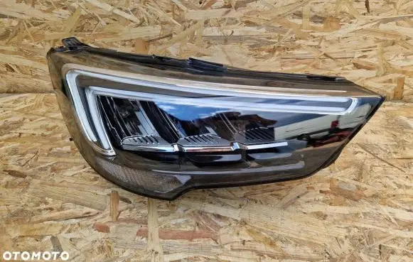 Opel Crossland X Headlight/headlamp YQ00709880