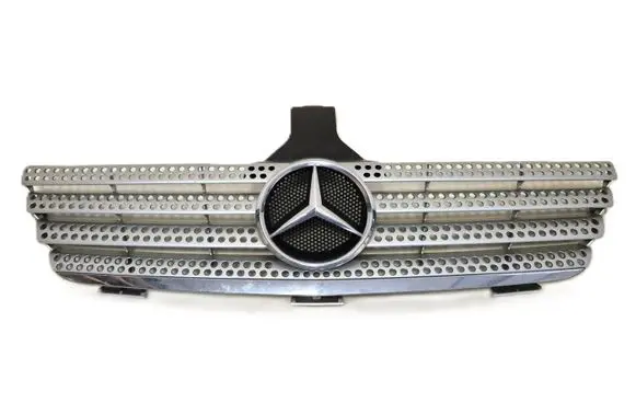 Mercedes-Benz C AMG W203 Front grill A2038801283