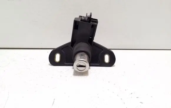 Opel Zafira A Tailgate exterior lock 
