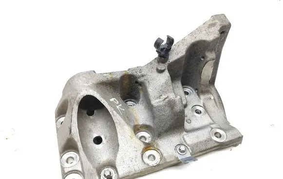 Porsche Cayenne (92A) Engine mounting bracket 9481022151R