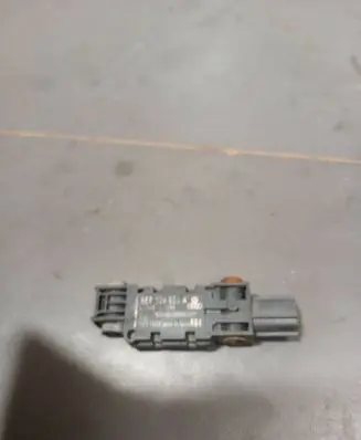 Audi A8 S8 D3 4E Airbag deployment crash/impact sensor 8E0959651A 63729RB400 141105
