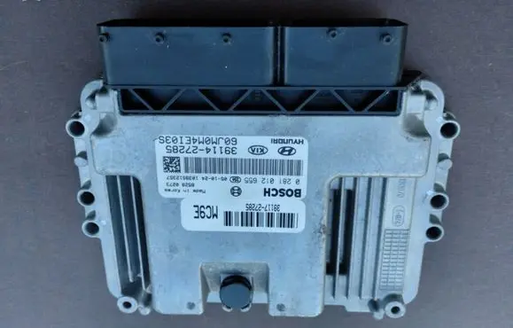 Hyundai Tucson JM Engine control unit/module 0281012655 3911727285 3911427285