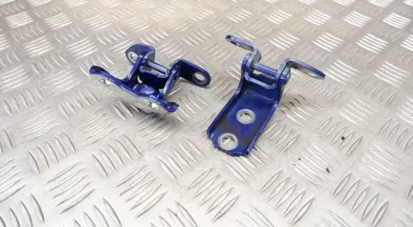 Toyota Yaris XP210 Rear door hinge set 687600H010 687800H010