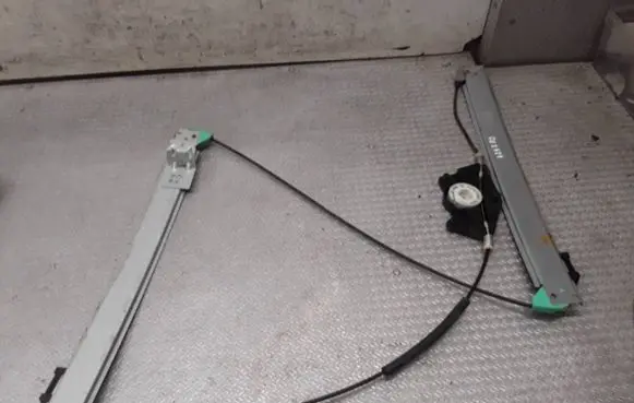 Audi A4 S4 B7 8E 8H Front window lifting mechanism without motor 
