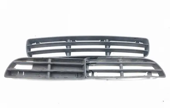 Volkswagen Bora Front bumper lower grill 1J5853677B 1J5853665A 1J5853666B