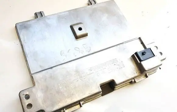 Tesla Model Y Engine control unit/module 175510000d 1755100-00-d