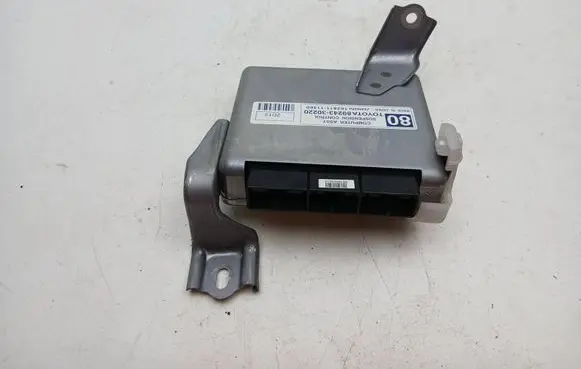 Lexus GS 250 350 300H 450H Suspension control unit/module 8924330220
