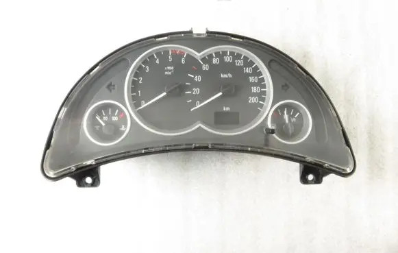 Opel Corsa C Speedometer (instrument cluster) 13117943CA