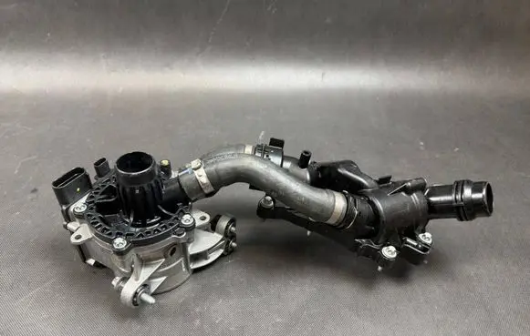 Mercedes-Benz GLC C254 Water pump A2542003000 A2542002500 A2542002600