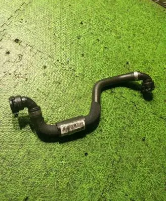 BMW X5M E70 Engine coolant pipe/hose 7576376 16185913