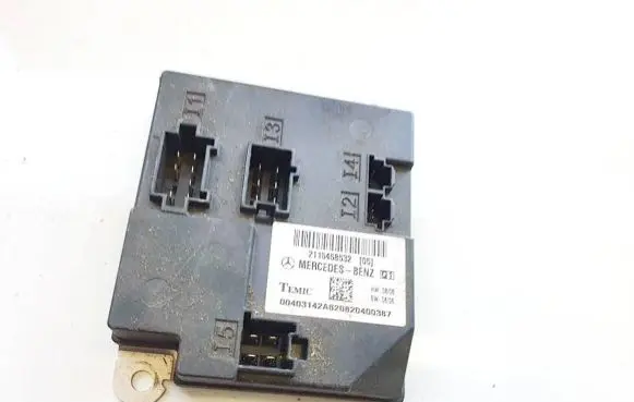 Mercedes-Benz CLS C219 Comfort/convenience module 2115458532