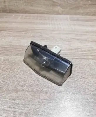 Toyota Prius (XW20) Number plate light A045053