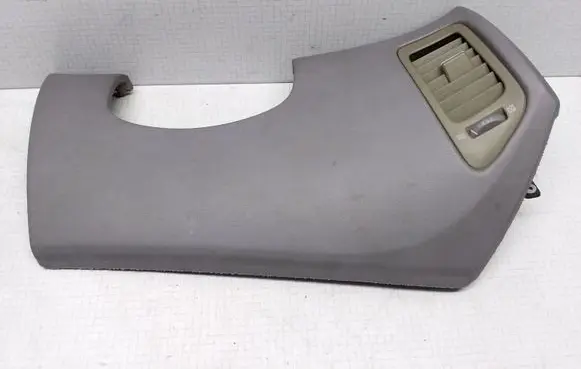 Nissan Primera Dashboard side end trim 68200AV600