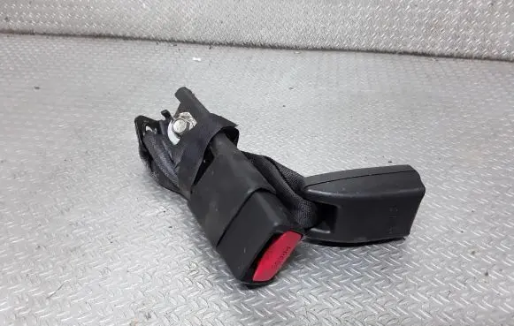 Subaru Forester SH Middle seatbelt buckle (rear) 