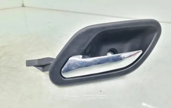BMW 5 E39 Rear door interior handle 8226049