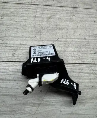 Volkswagen Golf Plus Light module LCM 5M0907357A 5WK49172A 050200700011115