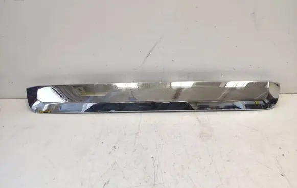 Nissan X-Trail T31 Trunk door license plate light bar 90810JG10B 90810JG30B