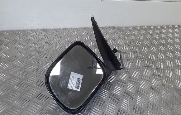 Toyota Hilux (AN10, AN20, AN30) Front door electric wing mirror E4012243
