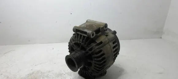 Mercedes-Benz C W204 Generator/alternator A0009060401 2612243A 111052536