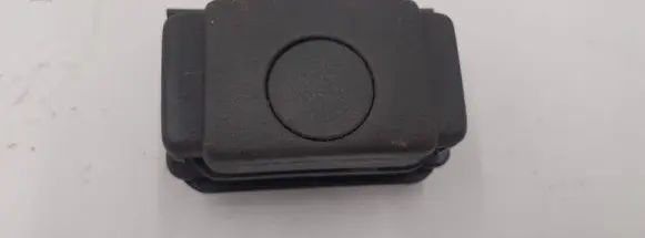 Volkswagen Golf II Glove box lock 191857131