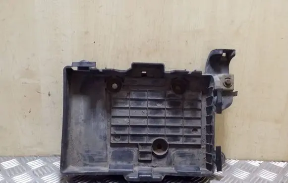 Renault Scenic II - Grand scenic II Battery tray 8200166032
