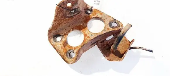 Volkswagen Golf IV Bracket in trunk/boot