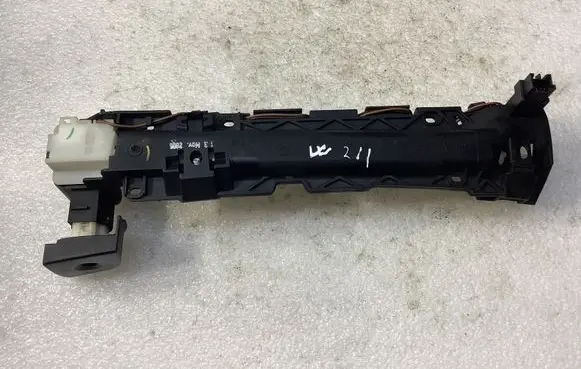 Mercedes-Benz E W211 Glove box lock 2116800184