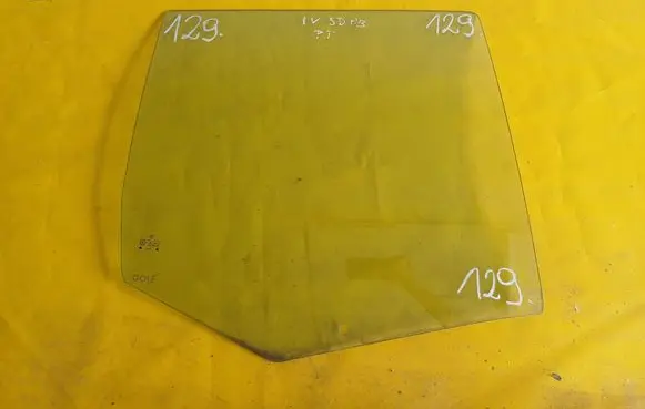Volkswagen Golf IV Rear door window glass
