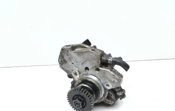 Mercedes-Benz R W251 Fuel injection high pressure pump 0445010145 A6420700501