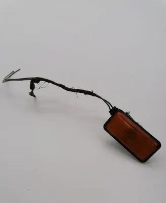 Volkswagen Golf III Front fender indicator light 1H0949117