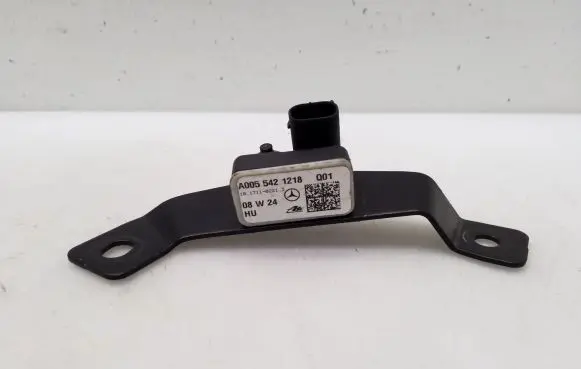 Mercedes-Benz CLS C218 X218 Airbag deployment crash/impact sensor A0055421218
